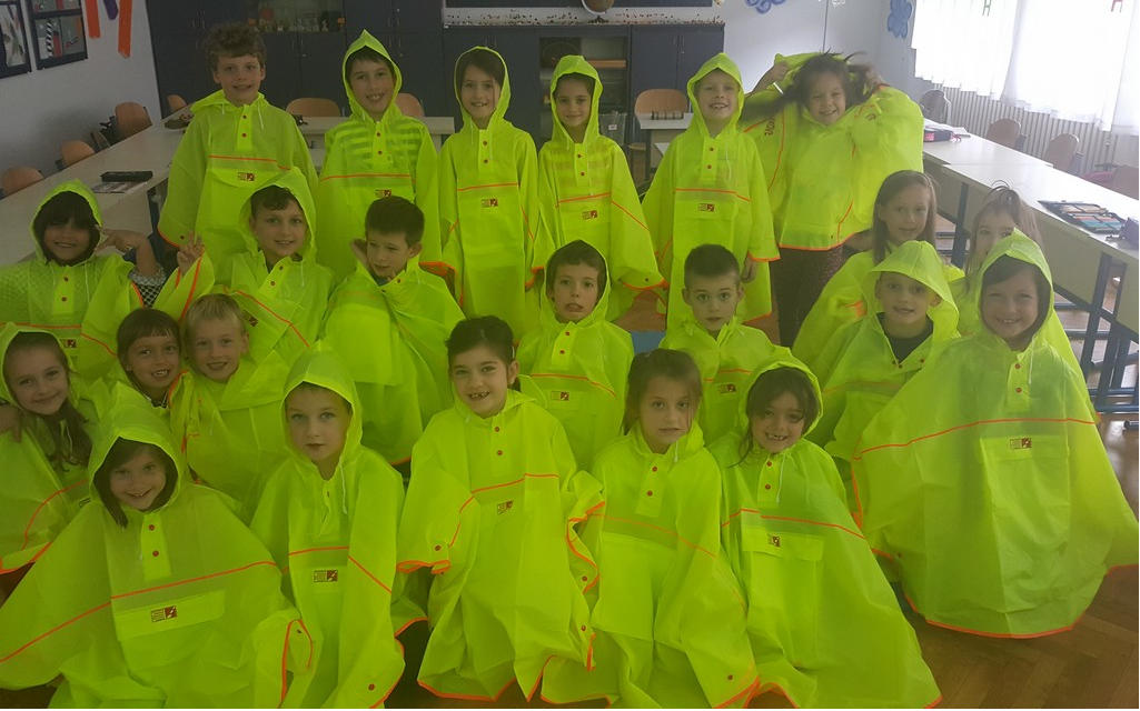 Prometni policajac u prvim razredima